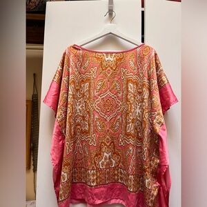 Free flow blouse in gold and pink